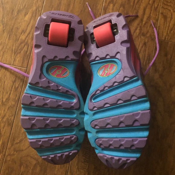 Heely’s - Picture 3 of 5